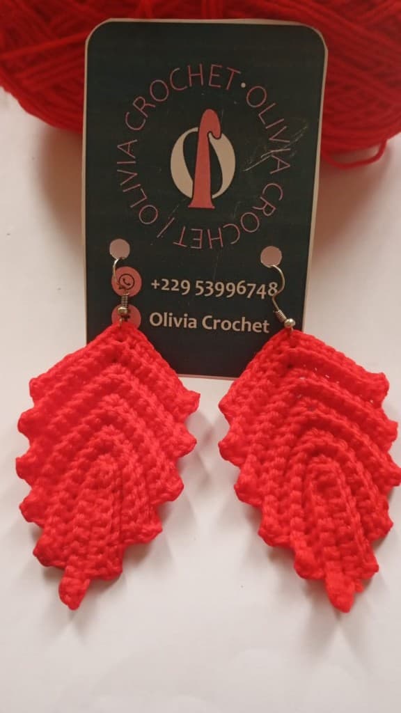 Boucles d'Oreilles Statement Feuille Cramoisie