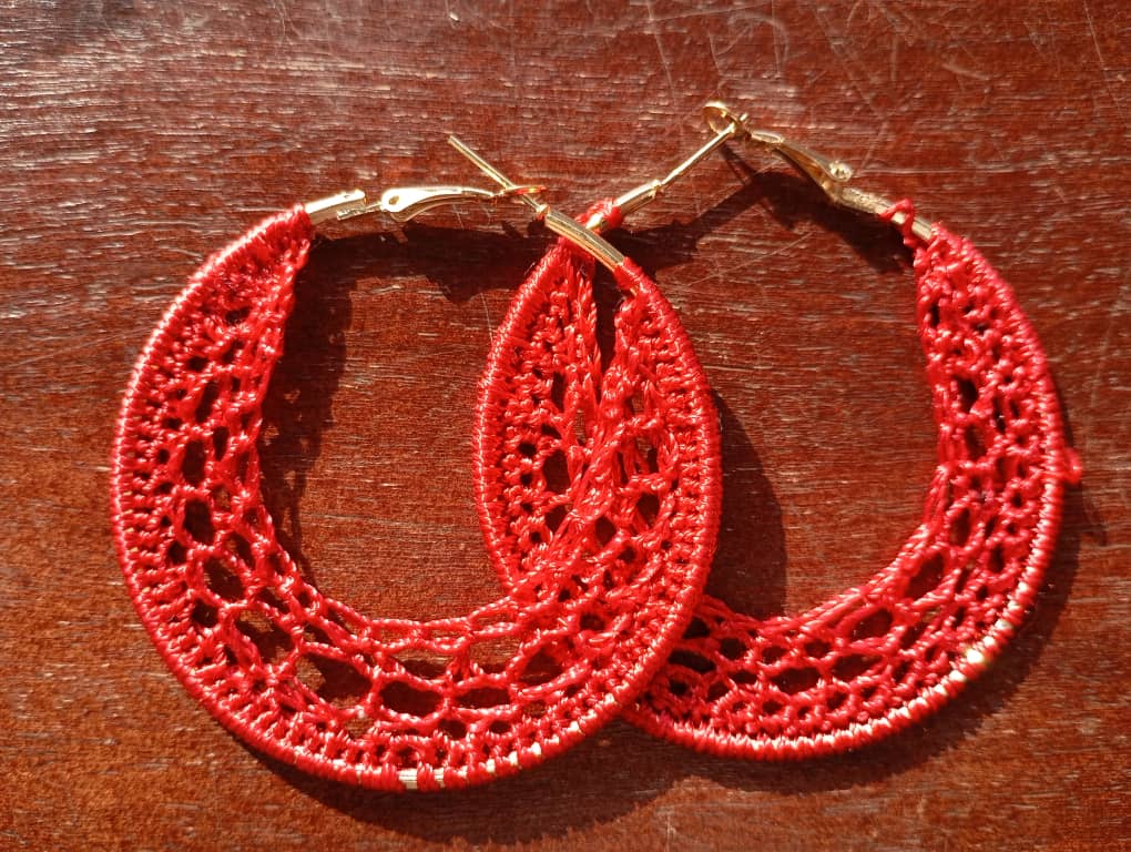 Boucles d'Oreilles Créoles Dentelle Rubis